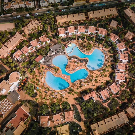 Book Jet - Oasis Suites Maxi Pool And Wifi