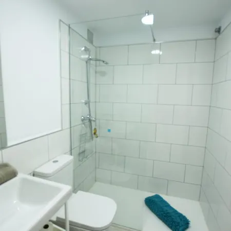 Book Jet - Oasis Suites Maxi Pool And Wifi