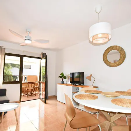 Book Jet - Oasis Maxi Pool And Wifi Apartment