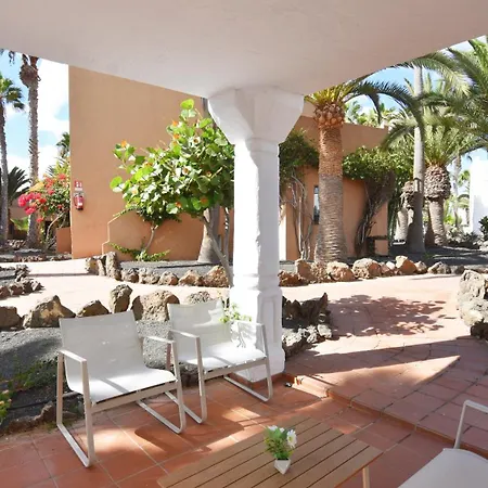 Book Jet - Oasis Maxi-pool !renovated! Corralejo